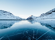 世界杯官方直播客户端下载-维特尔献歌告别法拉利 获赠巨型分站冠军纪念奖杯