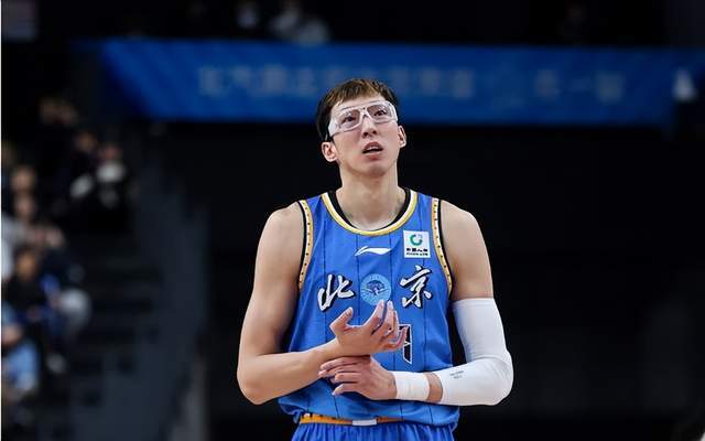 世界杯手机观看app下载-许利民与周琦的矛盾才是北京首钢最大问题，俱乐部或等待李楠复出