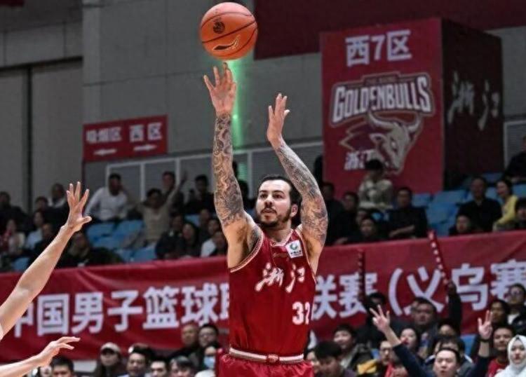 世界杯官方直播客户端下载-现役国手！0分0板0助0断，1分钟3犯规，球迷：凭什么进的国家队？